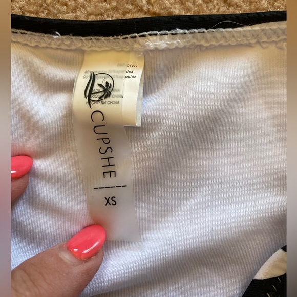 CUPSHE Bathing Suit  - XS -  NWT - Picture 13 of 15